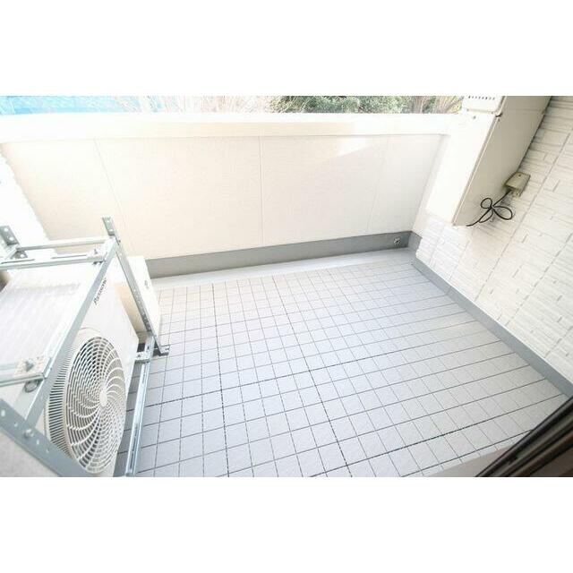 ≪バルコニー≫６，４帖洋室の外にはバルコニーがございます♪