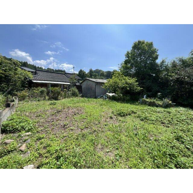 120坪以上あるので家庭菜園も十分可能です♪