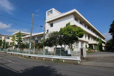 牛久第二小学校