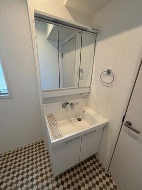 洗面台（他部屋参照）