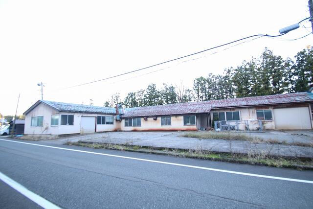 commercial 西山町坂田