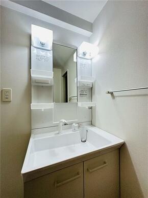 同タイプの洗面化粧台を設置予定です。