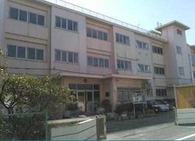 八潮市立八幡小学校