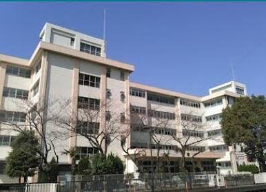 八潮市立八幡中学校