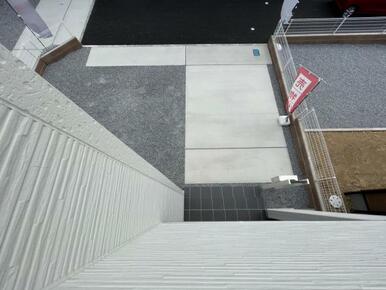 カースペース2台！並列駐車もできます♪