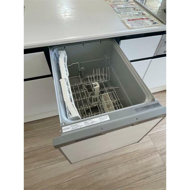ビルトイン食洗機を完備。家事の負担を軽減し、ゆとりの時間を創出します。スマートなキッチンで快適な暮ら