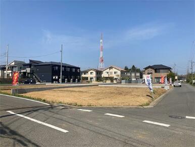２号地は９４．０８坪！東南角地で陽当たり、風通しが良好！区画を活かした建物プランです！