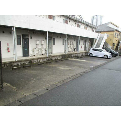 (参考)同一建物内の他の部屋の写真となります。