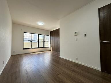 LDK明るい光が入ります