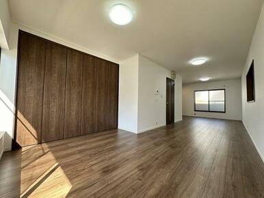 LDK収納スペースもございます