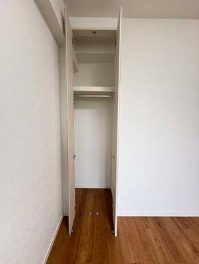 洋室5帖　収納