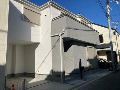 日を重ねるごとにこの佇まいに愛着が湧いてきそう（2号棟）