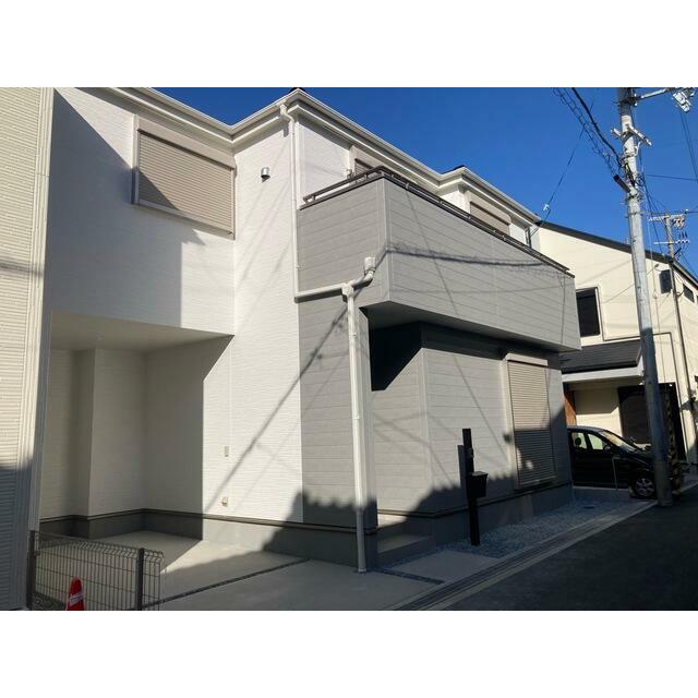 日を重ねるごとにこの佇まいに愛着が湧いてきそう（2号棟）