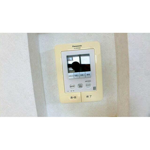 「ＴＶモニターホン」来訪者を確認できるので安心です。