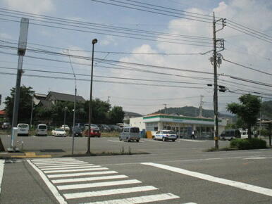 ファミリーマート渋川石原店