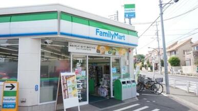 ファミリーマート武蔵野中央公園前店