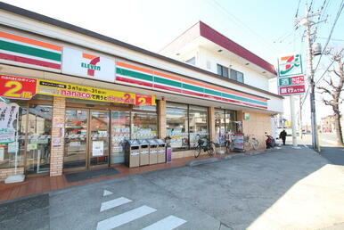 セブンイレブン川越仲町店