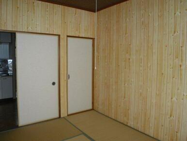 半間の収納あります