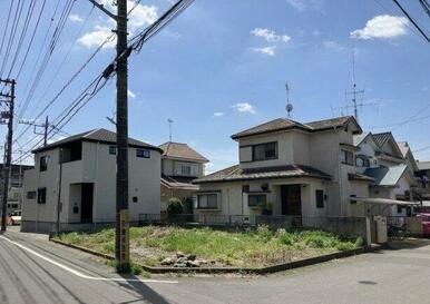 前面道路含む現地写真です