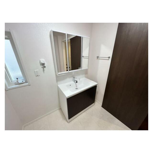 身支度・洗濯・お風呂と毎日大活躍の洗面スペース！