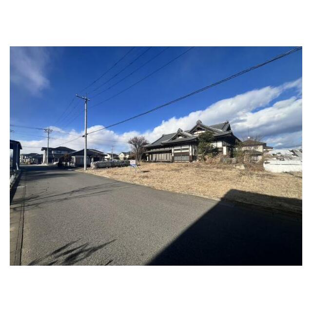 西側約6M幅員の公道。車の出し入れもスムーズに行えますね＾＾