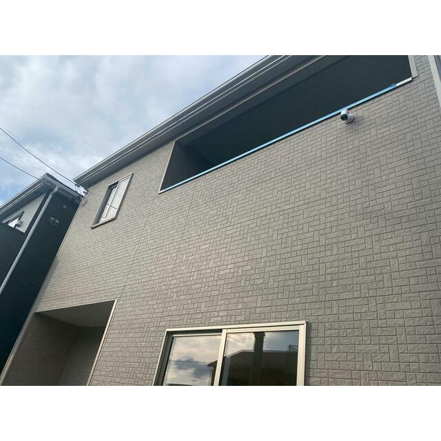 防犯カメラ設置物件となります。 犯罪の抑止力になったり、証拠映像として記録でき、安心感があります。