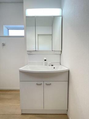 水が流れやすく汚れがたまりにくい設計でお手入れもらくらくです！