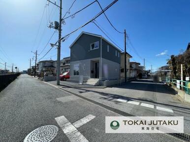 北東側約6M、南東側約4M幅員の公道角地。車の出し入れもスムーズに行えますね＾＾