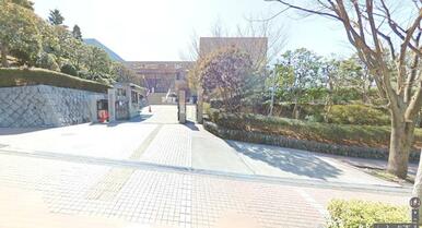 フェリス女学院大学附属図書館