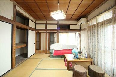 柔らかい畳が心地よい和室