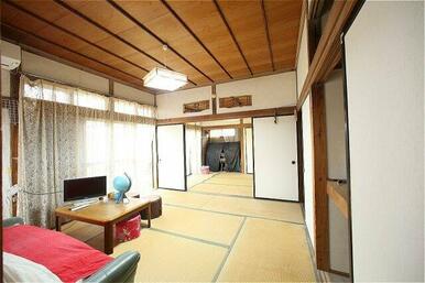 和室がひろがる居住スペース