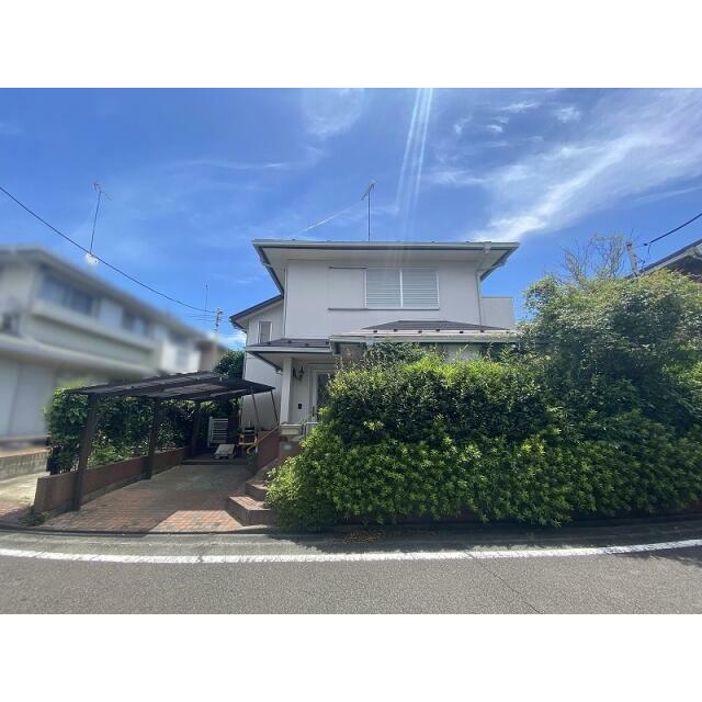 現地写真（現況、古家が建っています）