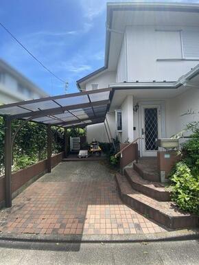 現地写真（現況、古家が建っています）