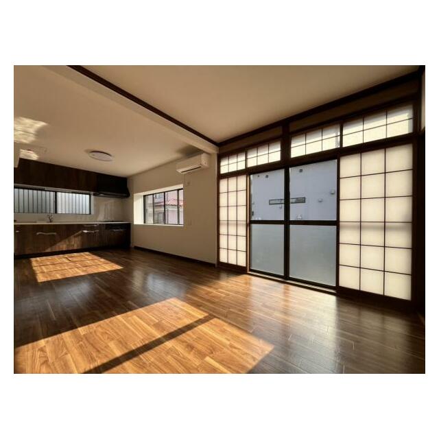 家族が集まり、何気ない出来事も気軽に話せる明るい空間＾＾