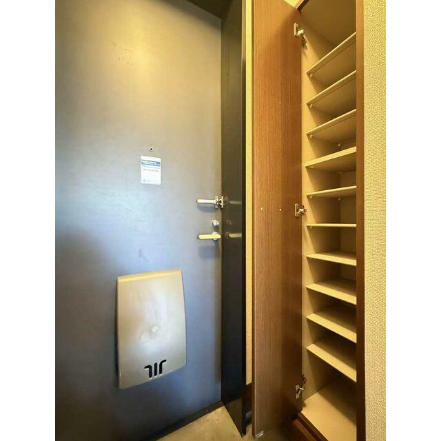 【玄関】靴の多い方も安心の収納力♪