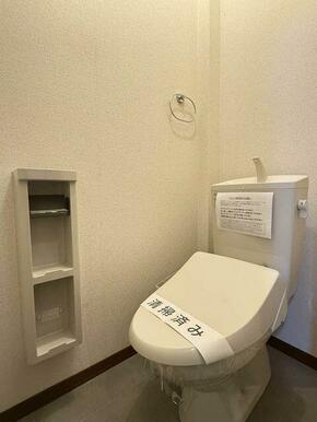 【トイレ】幅広い年齢層から支持されている今や必須アイテムの温水洗浄暖房便座♪冬場も便座が暖かくご使…