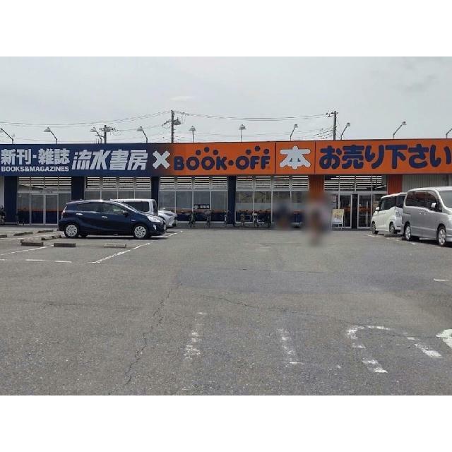 備品は部屋毎に異なります。１Ｆのみフローリング。