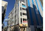 情報提供会社