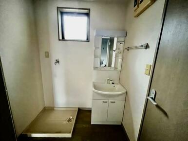 洗髪洗面化粧台