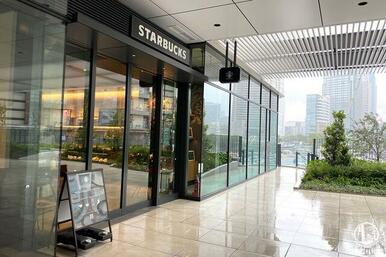 スターバックスコーヒー北仲ブリック＆ホワイト店