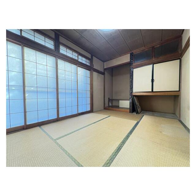家族団らんの場所としてゆったりと居心地の良いリビングです。
