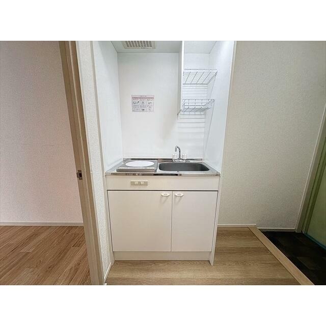 ＩＨコンロ付きのキッチンです