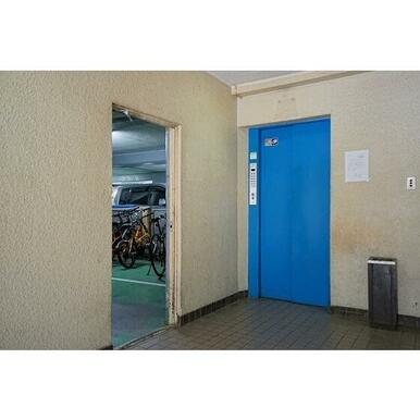 エレベーターホール