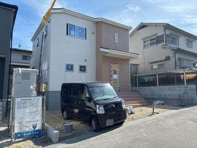 日を重ねるごとにこの佇まいに愛着が湧いてきそう（1号棟）