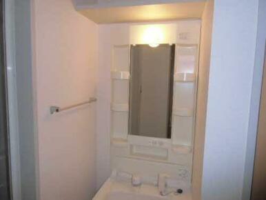 シャワー付洗面台