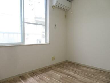 ※別号室写真使用※