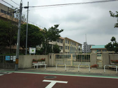 鹿児島市立八幡小学校　（八幡小学校、天保山中学校区です）