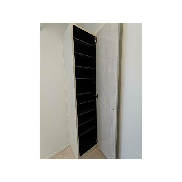 202号室シューズボックス