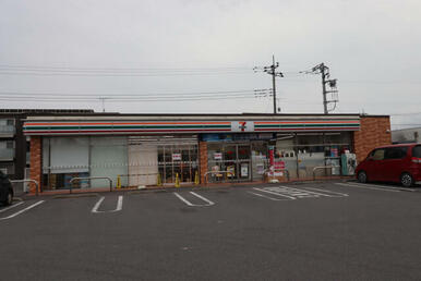 セブンイレブンゆいの杜北店