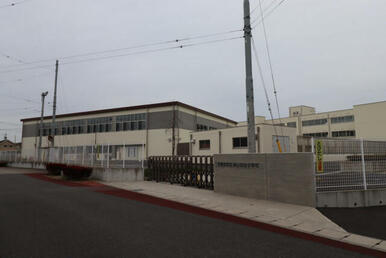 ゆいの杜小学校